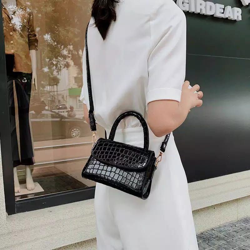 TAS SELEMPANG CROCO LISA KEREN DUA TALI