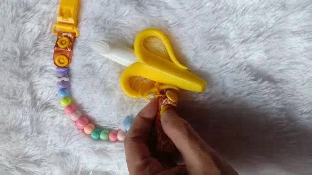 YELLOW Teether Jerapah Giraffe Banana Pisang  mainan 