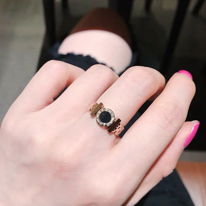 Cincin Angka Romawi Fashion Trendi Kualitas Tinggi Sederhana All-Match Cincin Baja Titanium