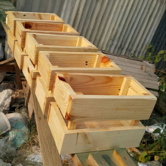 Pot Kayu Untuk Hiasan Bunga