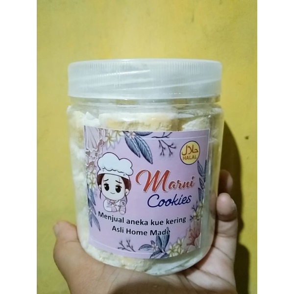 

RB22 kue putri salju , kuker premium . asli HOME MADE produsi sendiri