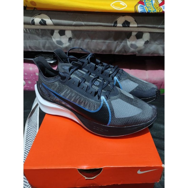 Nike zoom gravity
