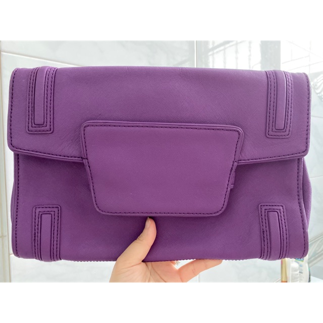 Clutch authentic bcbg maxazria preloved