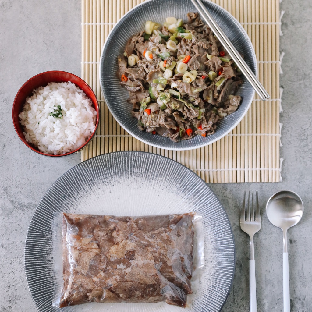 

Frozen melbourne Marinated / Daging Lidah Sapi Tipis Asin Gurih ala melbourne beku