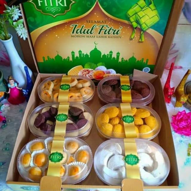

La fitri paket kue kering lebaran