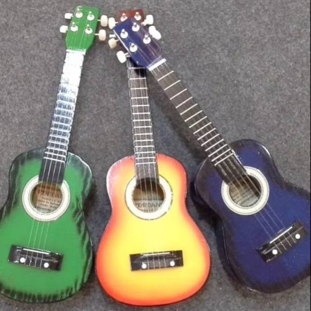 Gitar Ukulele