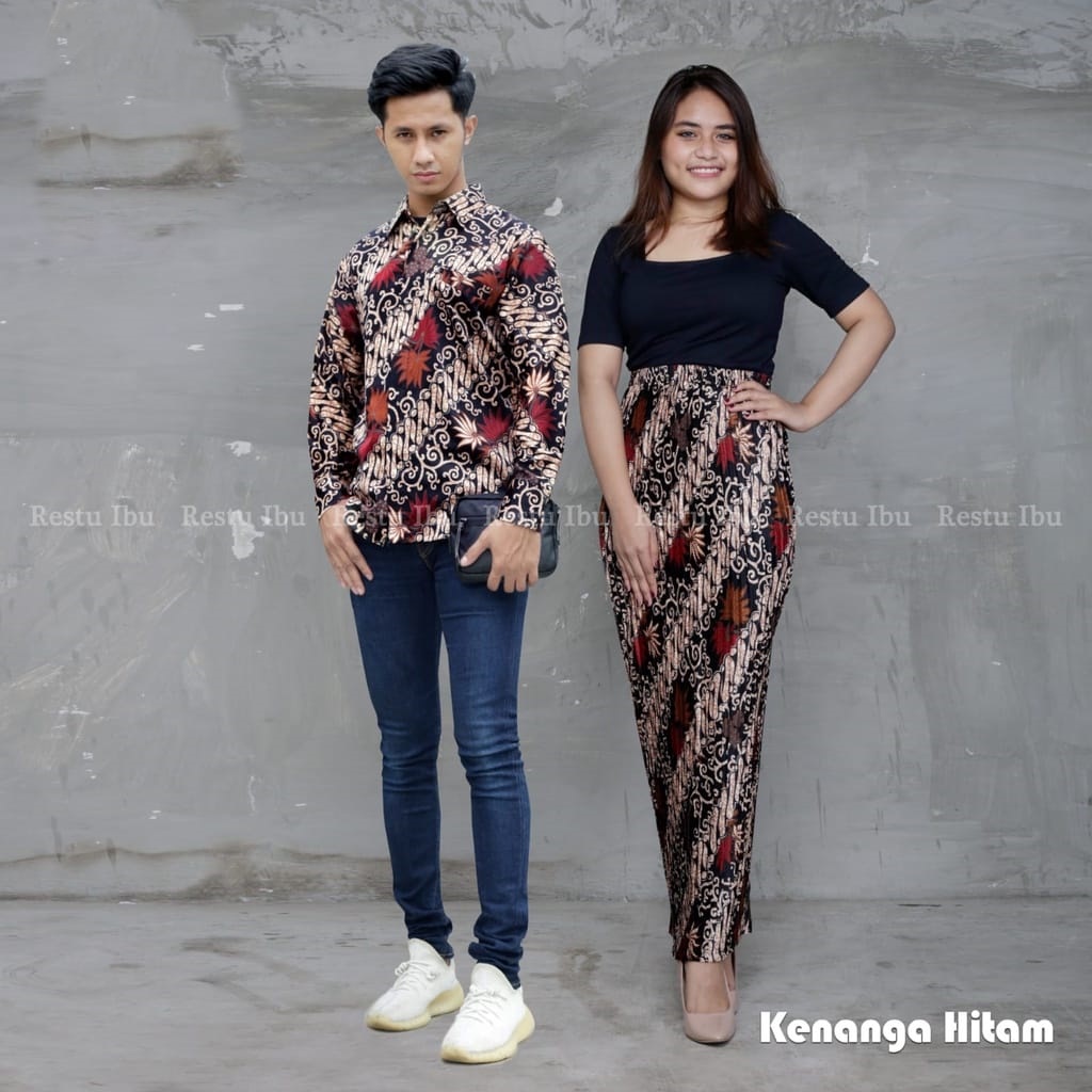 BATIK COUPLE / BAJU BATIK COUPLE / BATIK SET / SETELAN COUPLE ROK PLISKET / ROK PLISKET COUPLE KAMEJA BATIK / ROK PLISKET COUPLE LENGAN PANJANG / ROK BATIK PLISKET COUPLE / ROK PLISKET BATIK DAN KEMEJA / MOTIF KENANGA HITAM