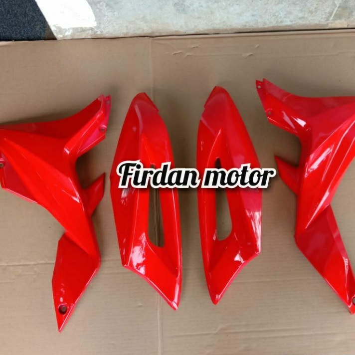 sayap blade lama- old atas bawah merah 110cc kiri kanan