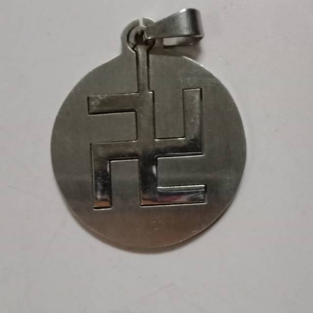 Kalung swastika