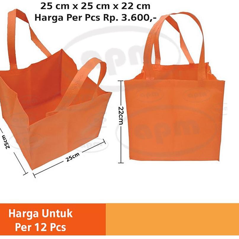 

Tas Spunbond Kotak Ukuran 25cm x 25cm x25cm ◊