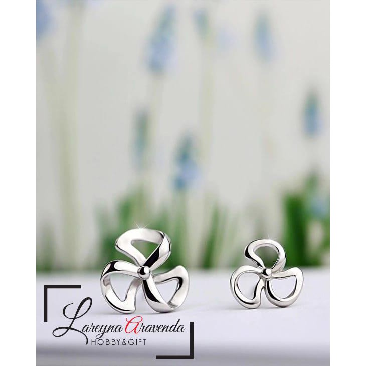 Anting Titanium Anti Karat Non Alergi Motif Clover AT007