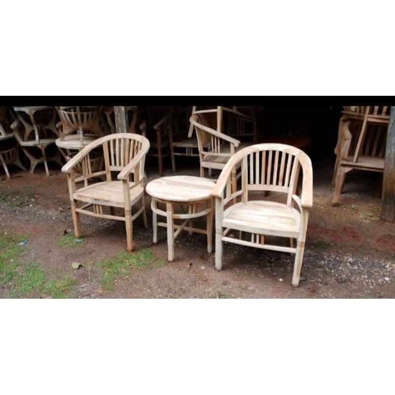 KURSI BETAWI MENTAHAN SATU SET (2 Kursi + 1 Meja) Bahan Kayu Jati