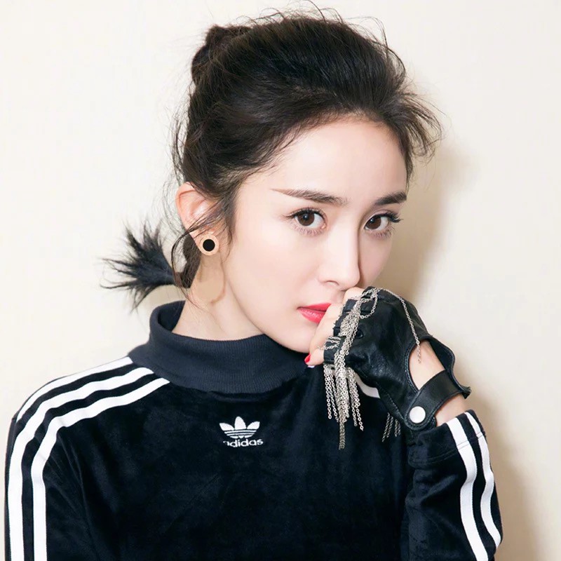 Anting Tusuk Lapis Rose Gold 18k Desain Angka Romawi Gaya Korea Untuk Wanita