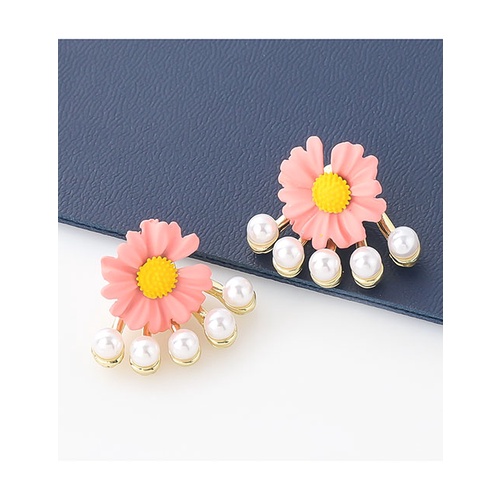 LRC Anting Tusuk Fashion  Alloy Small Daisy Inlaid Pearl V9722x