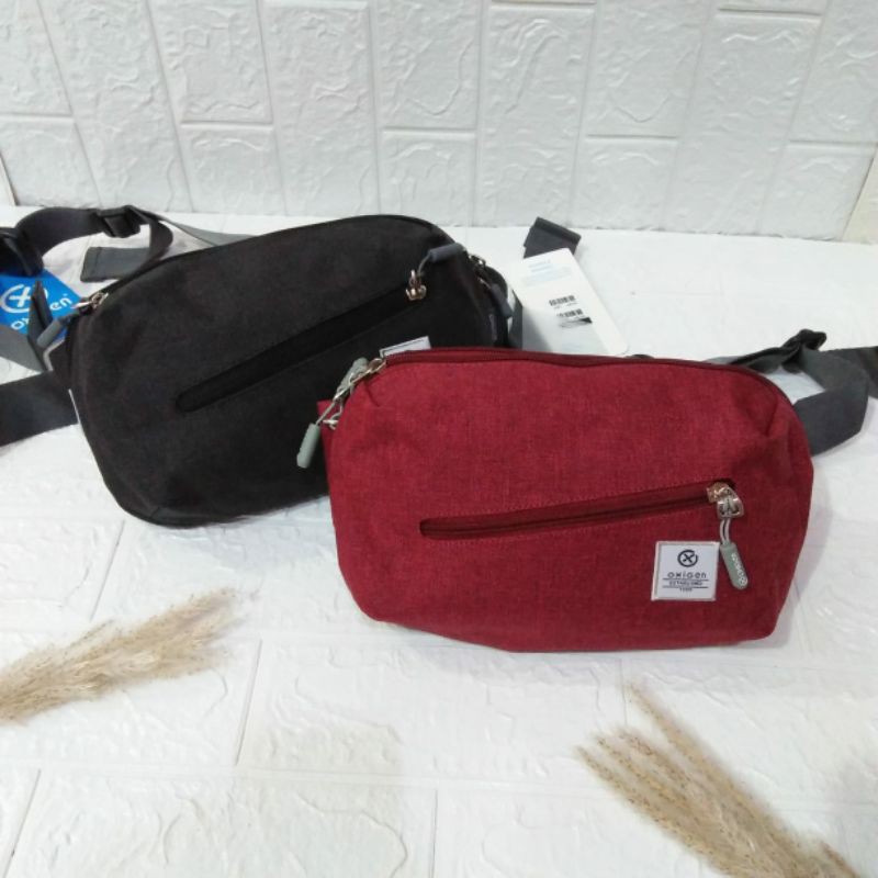 TAS WAISTABAG OXIGEN 21931 HITAM MAROON