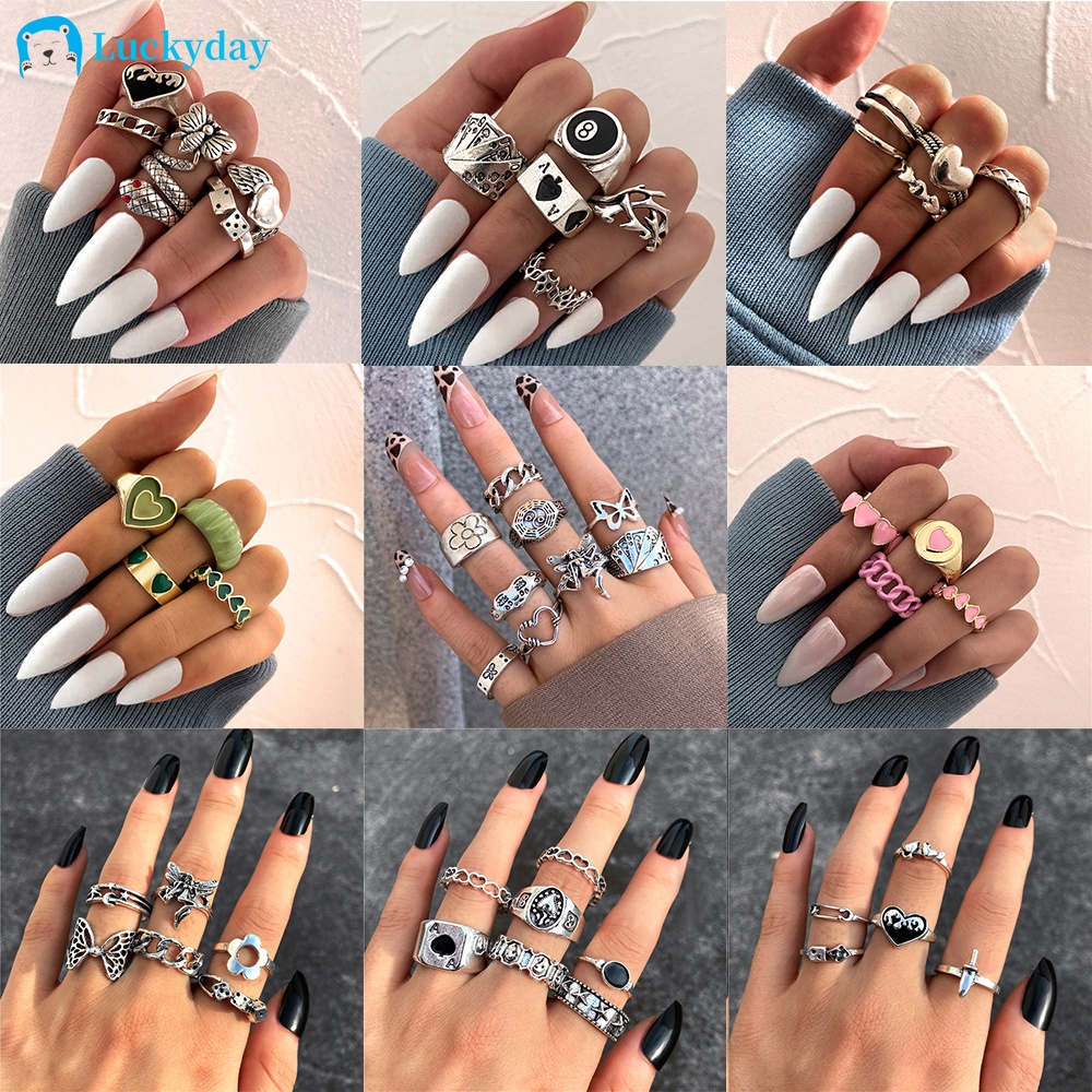 YEEZII Set Cincin Model Hollow Out Butterfly Heart Letter Warna Emas Silver Gaya Retro Untuk Wanita