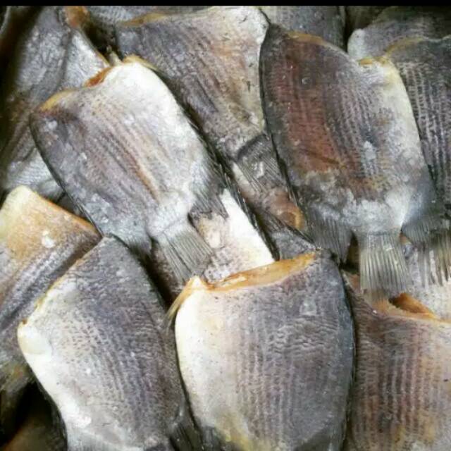 

Ikan asin sepat khas ponti 250gram