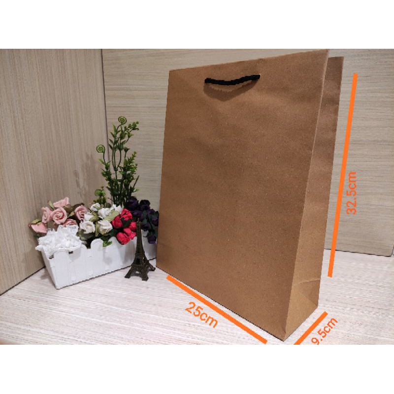 Paperbag Polos / Batik Ukuran 32.5x25x 9.5cm