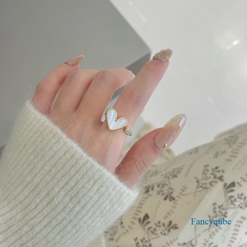 Fancyqube Cincin Model Terbuka Desain Hati Warna Emas Gaya Minimalis Untuk Wanita