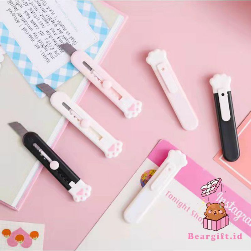 

Pisau Cutter Lucu Paw Kaki Beruang