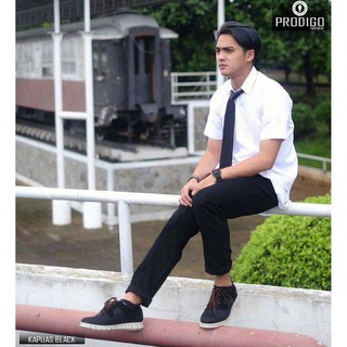 88 Koleksi Gambar Cowok Hunting Keren Gratis Terbaik