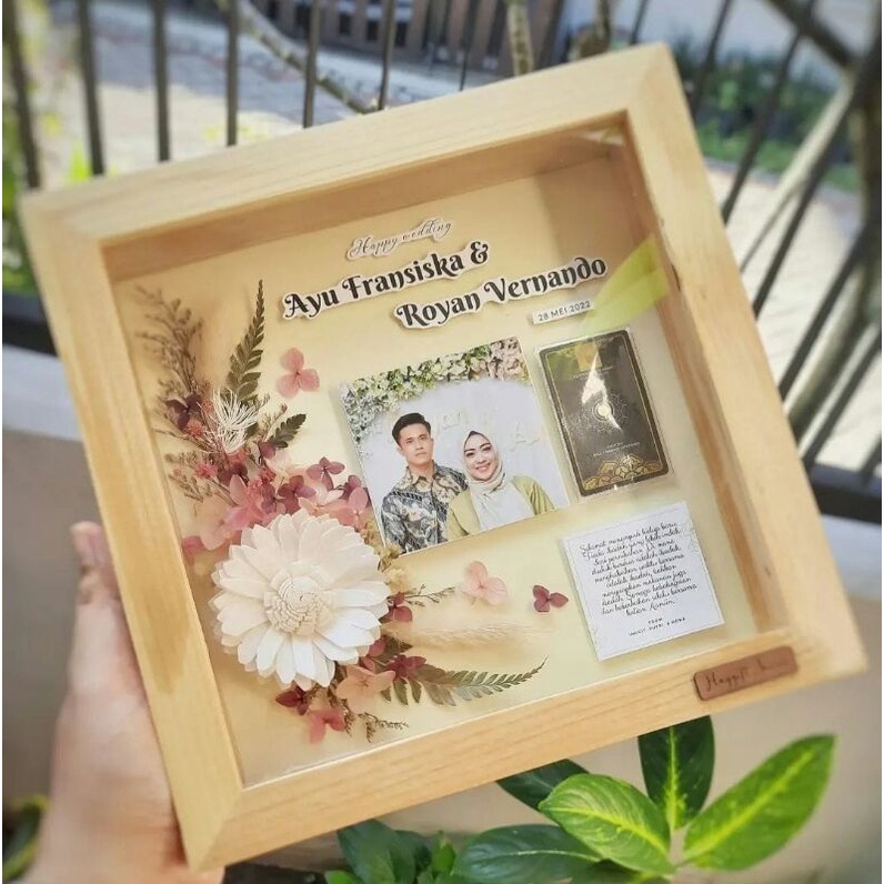 Kado Pernikahan 3D Frame Aesthetic Bonus lampu led