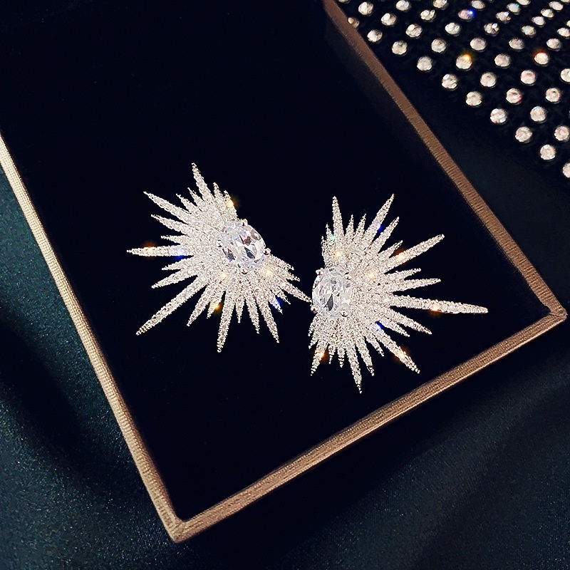 Anting Tusuk Gantung Temperament Bahan Sterling Silver 925 Desain Geometri Hias Zircon Gaya Mewaheropaamerika Untuk Wanita