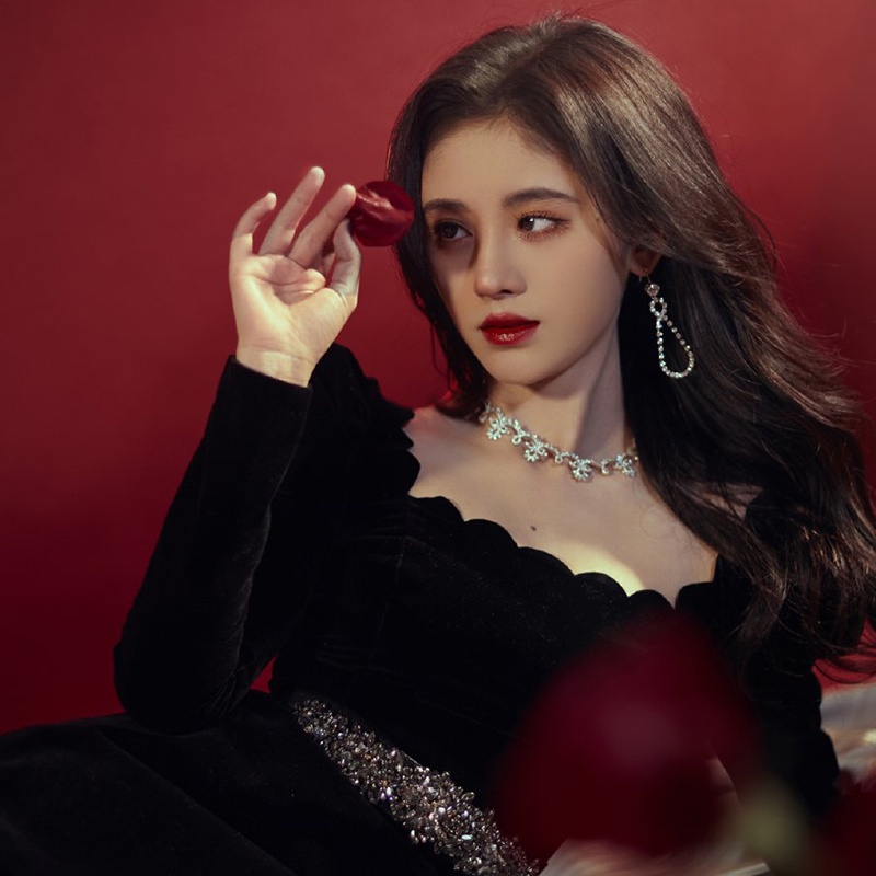 Anting Panjang Desain Hello Kitty Aksen Berlian Gaya Korea Untuk Wanita