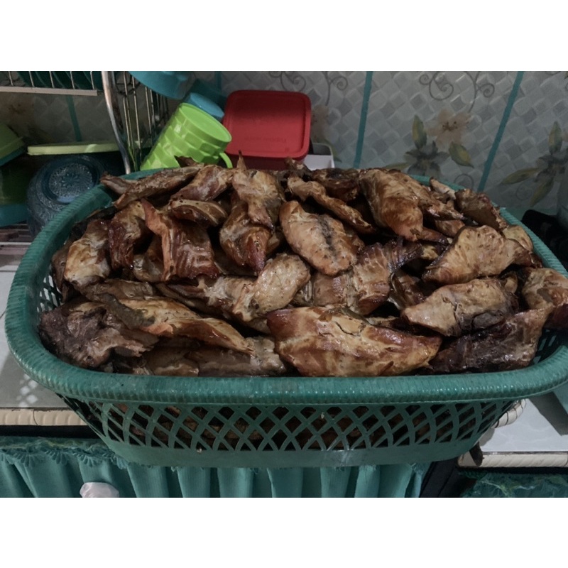 

ikan asap khas kota bone(baletapa) isi 3 potong