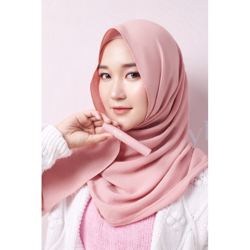 LIPMOUSE KYL by Kayla Nadira