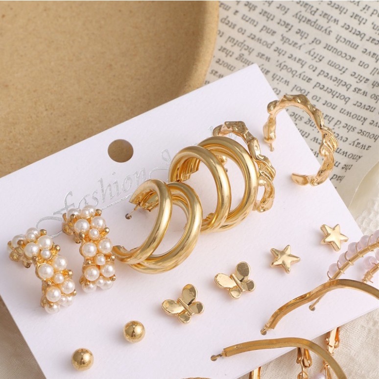 9pcs / Set Anting Tusuk Desain Kupu-Kupu Hias Mutiara Gaya Punk Kreatif Untuk Wanita