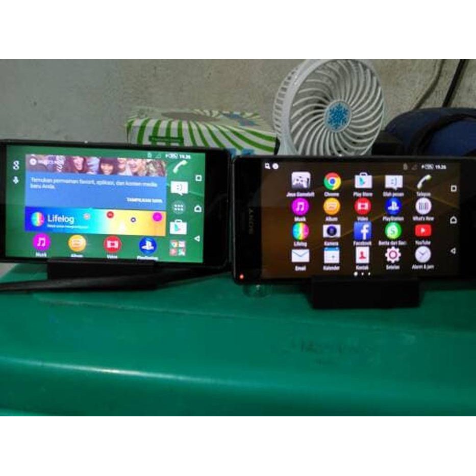 [33] Sony Xperia Z3 Docomo Handphone / Phone / HP