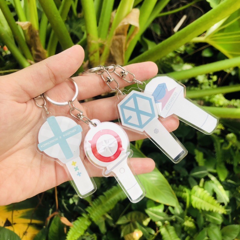 Kpop Lightstick Keyring &amp; Acrylic Pin (SVT, BANGTAN, E X O, T X T, SKZ, GOT7, Ncity)