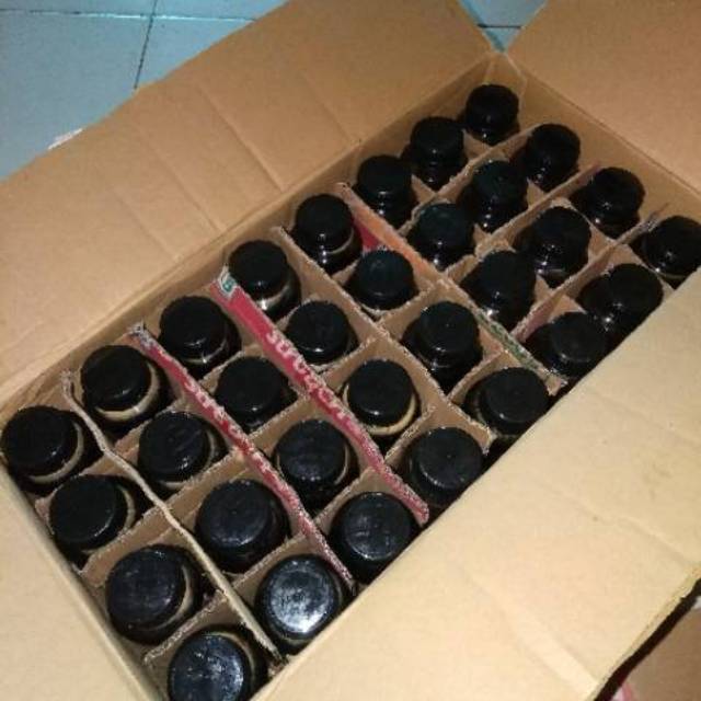 

Madu Hitam Hutan Murni