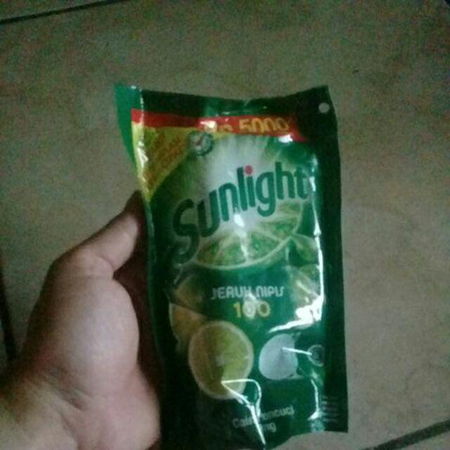 Sunlight 210 Ml - Sunlight Eceran @5000 - Per Pc- Berat 210 Ml