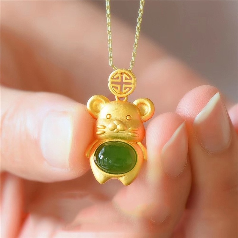 [Ready Stock]Fashion Gold-Plated Inlaid Jade Cute Mouse Color Pendant Necklace