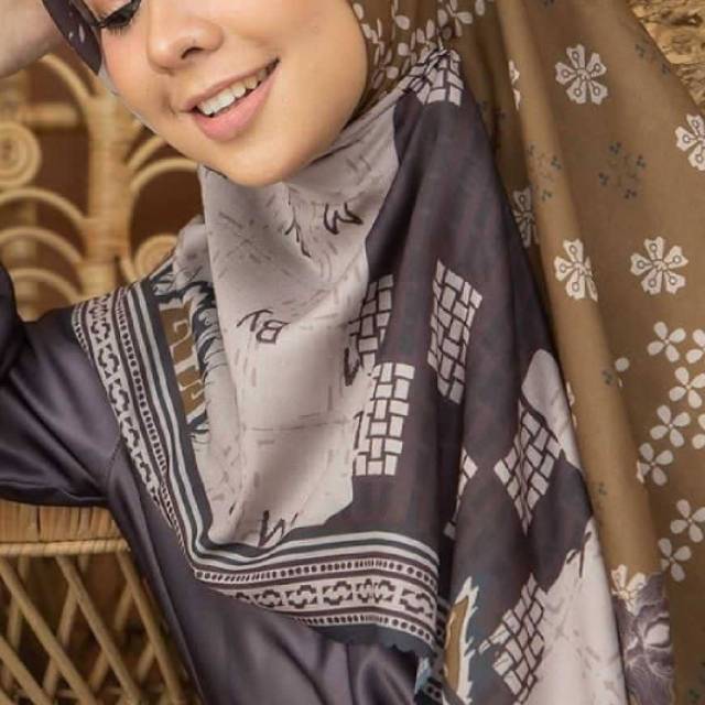 ISWARA SCARF ORI WEARINGKLAMBY