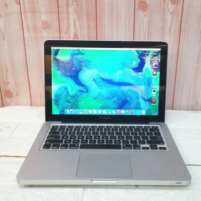 Laptop MacBook Pro Intel Core 2  ram 4GB HDD 250GB Bekas Second