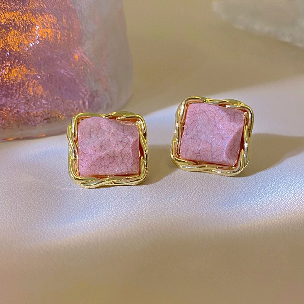 Needway  Exquisite Stud Earrings Korean Twist Shape Square Earrings Sweet Alloy Retro Girls Acrylic Jewelry Accessories/Multicolor