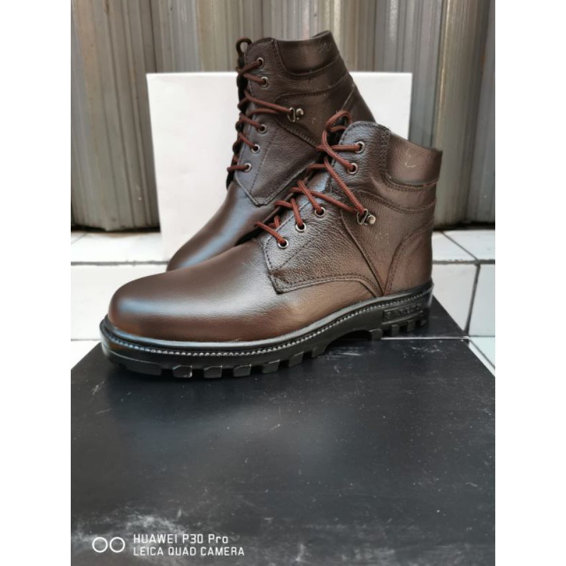 SEPATU SAFETY KULIT PRIA KING RAMSES 803