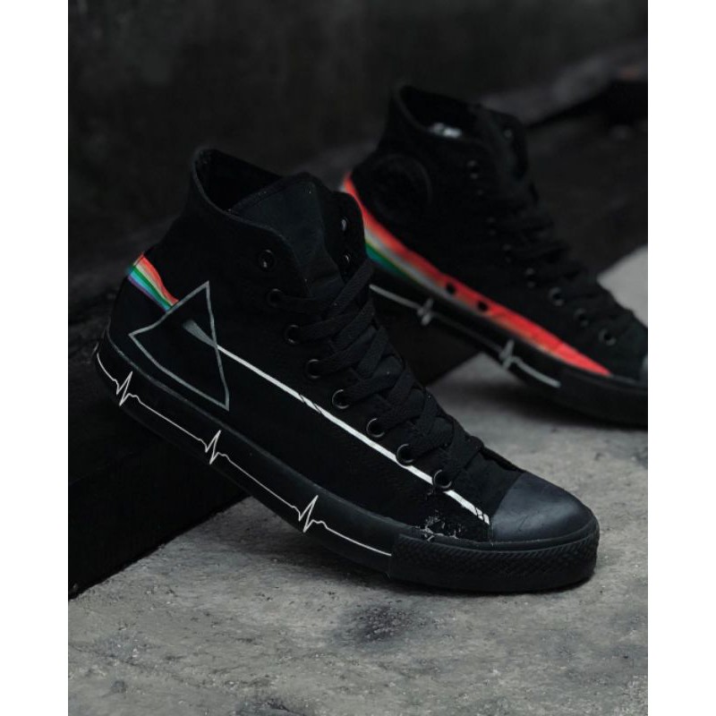 converse pink floyd