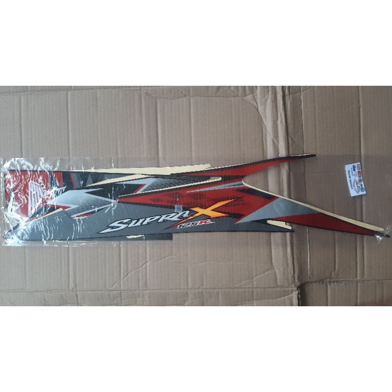 STIKER STRIPING LES BODY MOTOR HONDA SUPRA X 125R 2010 2011 HITAM MERAH SILVER