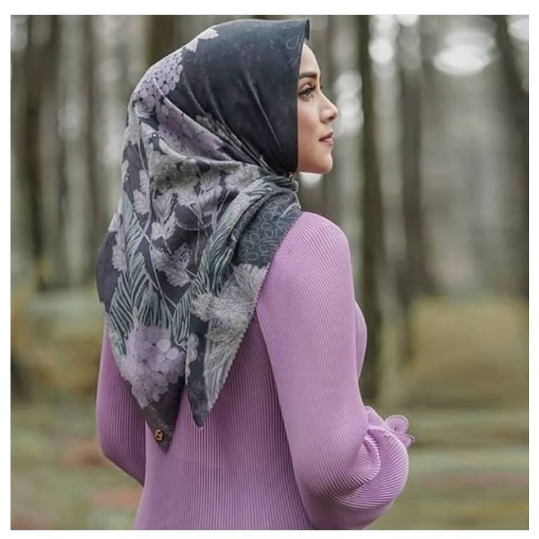 Buttonscarves preloved lilac series