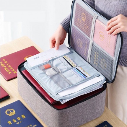 Tas Dokumen Anti Air