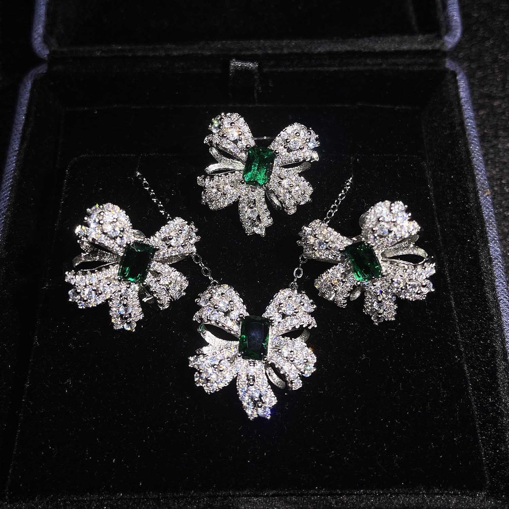 Set Kalung Cincin Anting Stud Desain Kupu-Kupu Emerald Natural Bahan Stainless Untuk Aksesoris