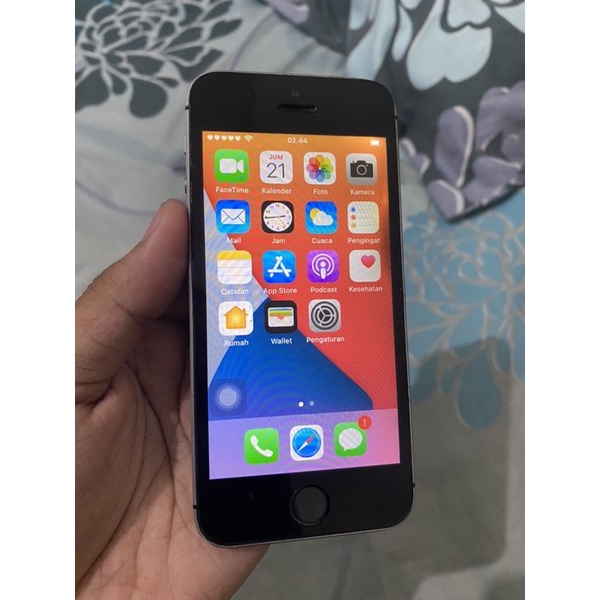 iPhone SE 16GB Bypass