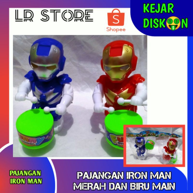 Main anak laki laki Iron Man bermain drum dan bergoyang