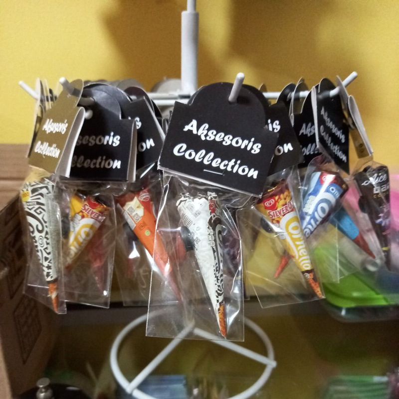 Tempelan Magnet Kulkas Miniatur Es Krim Conello