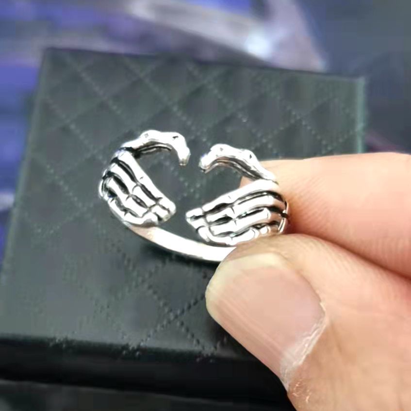 Cincin Kombinasi Desain Gestur Tangan Tengkorak Gaya Retro Eropa Amerika