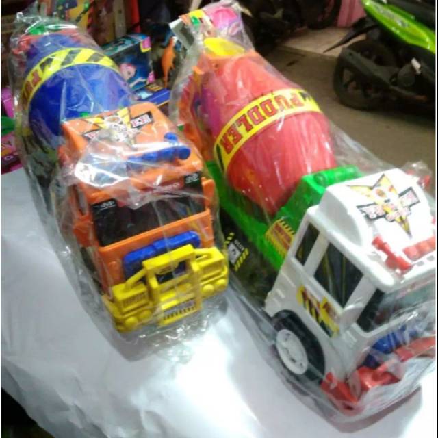 Mainan Mobil mobilan Molen